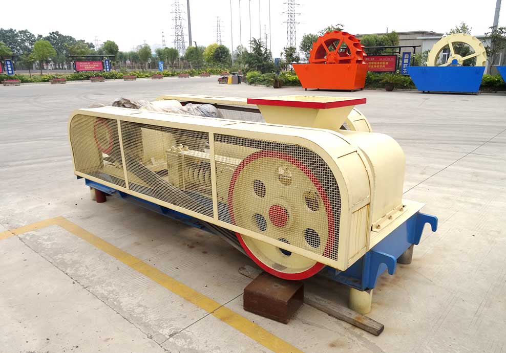 煤礦對(duì)輥式破碎機(jī)