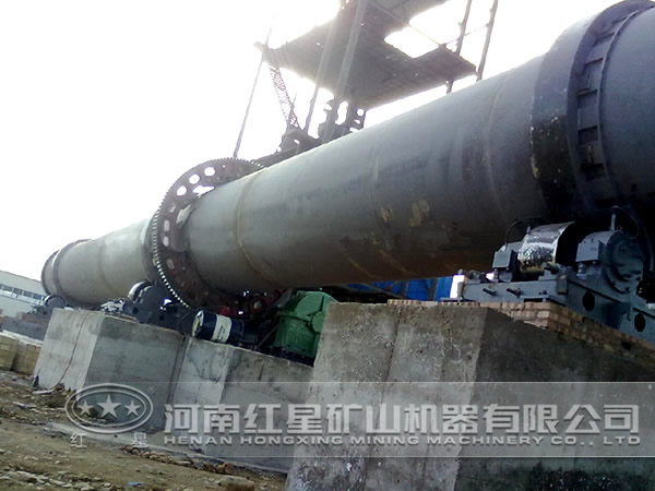 紅星生產(chǎn)的系列反擊式破碎機