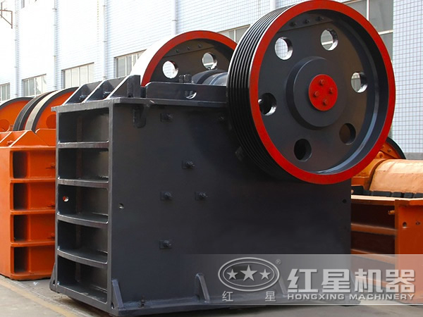 簡(jiǎn)擺式顎式破碎機(jī)