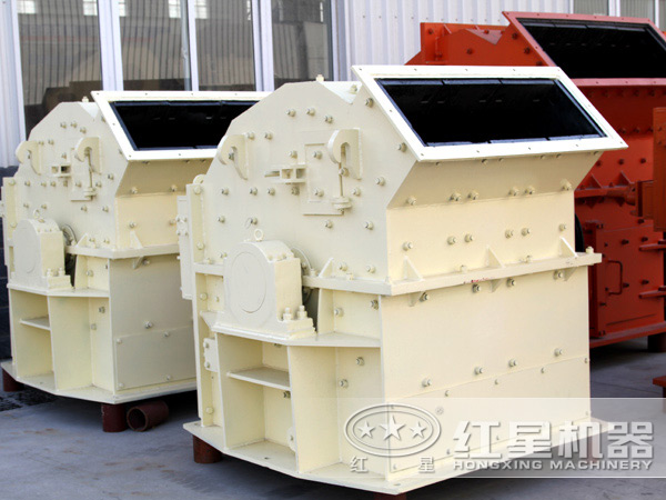 風化巖細碎機設備實拍 風化巖細碎機設備實拍