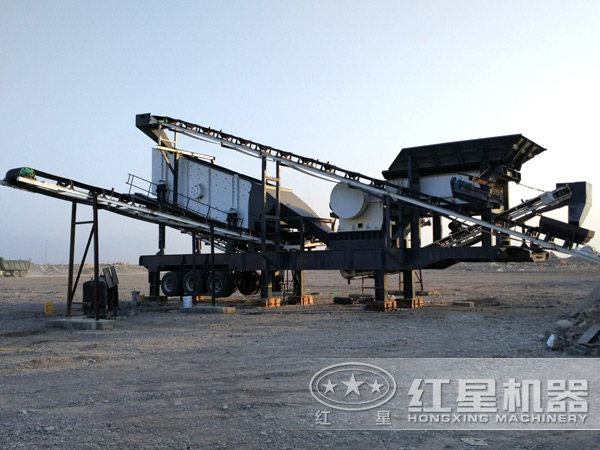 80移動式建筑垃圾破碎機現(xiàn)場 80移動式建筑垃圾破碎機現(xiàn)場