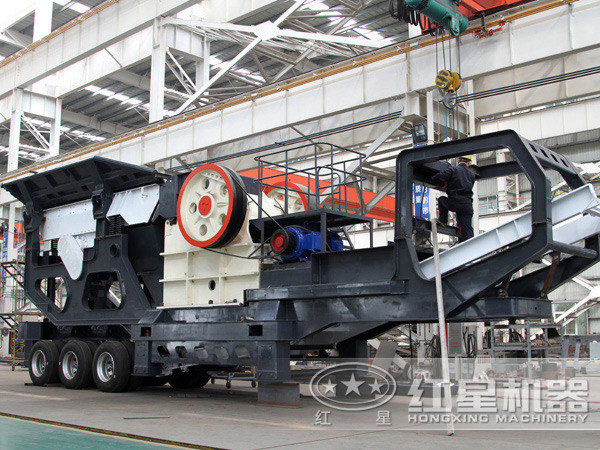 80移動式建筑垃圾破碎機設(shè)備實拍  80移動式建筑垃圾破碎機設(shè)備實拍