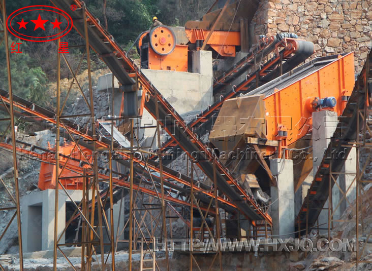 紅星帶式輸送機應(yīng)用現(xiàn)場