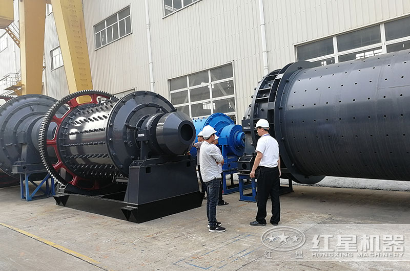 客戶來(lái)廠考察棒磨制砂機(jī)設(shè)備