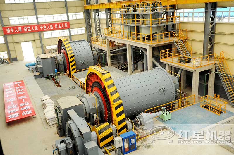 球磨機作業(yè)現(xiàn)場 球磨機作業(yè)現(xiàn)場