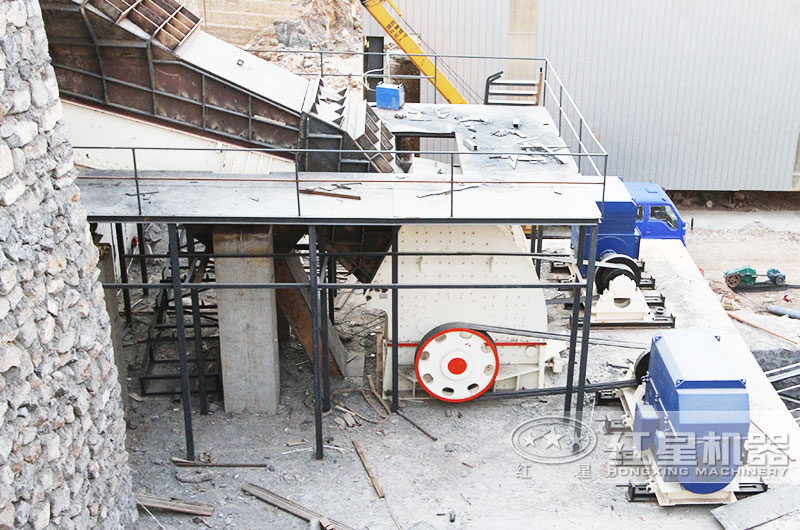 錘破制砂現(xiàn)場(chǎng)實(shí)拍