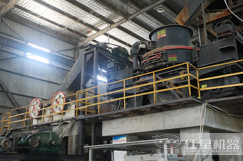 青石碎石加工客戶(hù)現(xiàn)場(chǎng)實(shí)拍