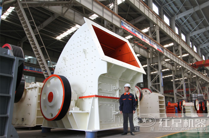 PCZ新型重錘式煤炭破碎機(jī) PCZ新型重錘式煤炭破碎機(jī)