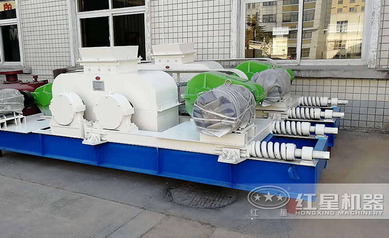對輥式破碎機實拍圖