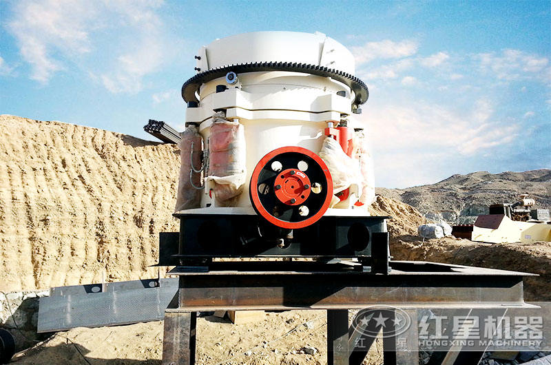 圓錐粉碎機(jī)實(shí)拍圖