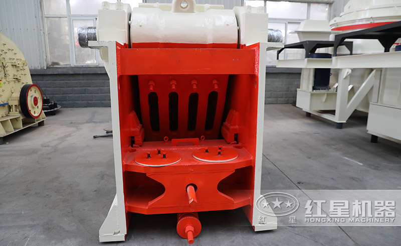 小型鱷式碎石機(jī)細(xì)節(jié)圖