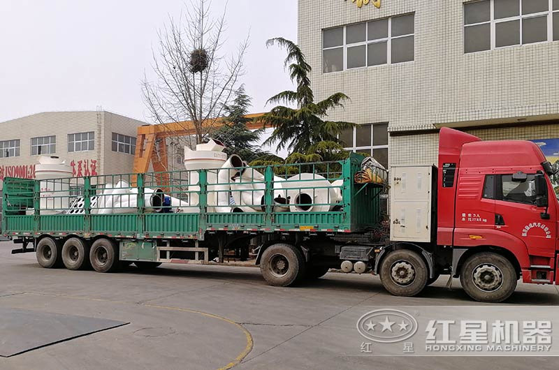 成套雷蒙磨粉機設(shè)備發(fā)往廣西