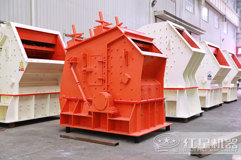 1210反擊破碎機設(shè)備實拍圖