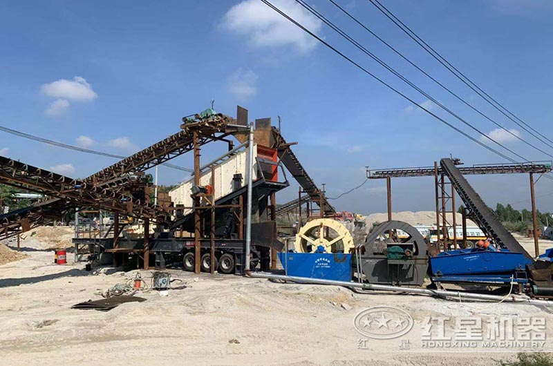 移動式制砂機生產現(xiàn)場圖