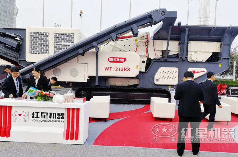 反擊破流動破碎石子機(jī) 反擊破流動破碎石子機(jī)