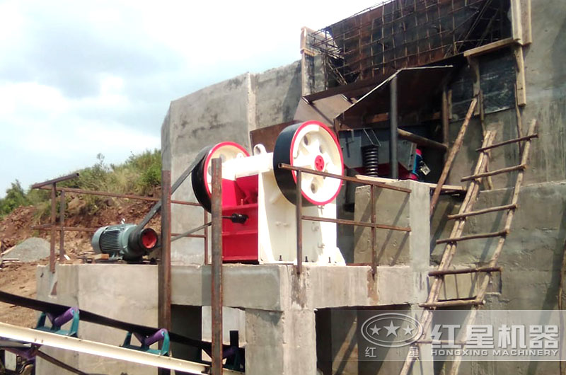 PEX-300×1300細顎破機作業(yè)現(xiàn)場圖 PEX-300×1300細顎破機作業(yè)現(xiàn)場圖