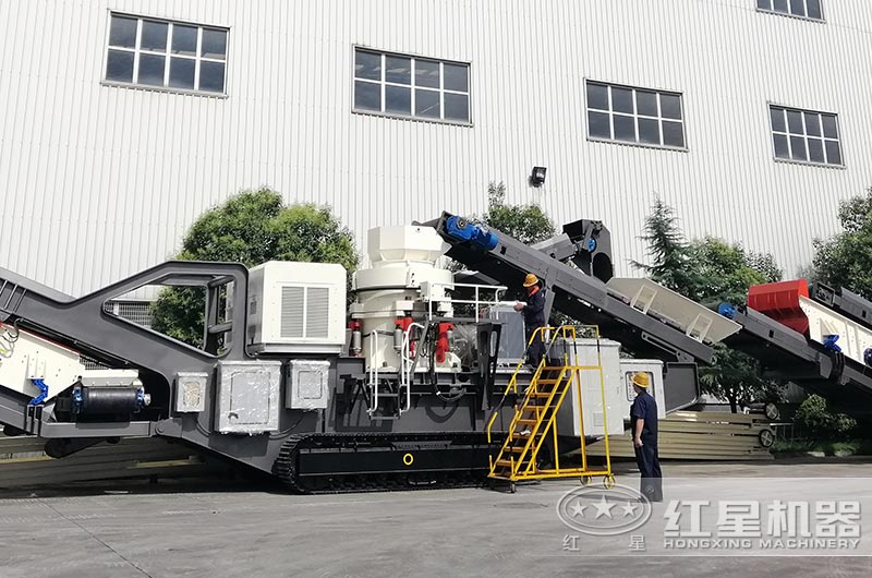 圖3:移動(dòng)破碎石頭的機(jī)器_圓錐式 圖3:移動(dòng)破碎石頭的機(jī)器_圓錐式