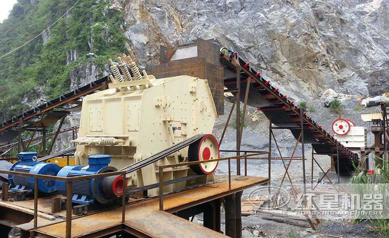 PF1010反擊式破碎機生產(chǎn)現(xiàn)場圖 PF1010反擊式破碎機生產(chǎn)現(xiàn)場圖