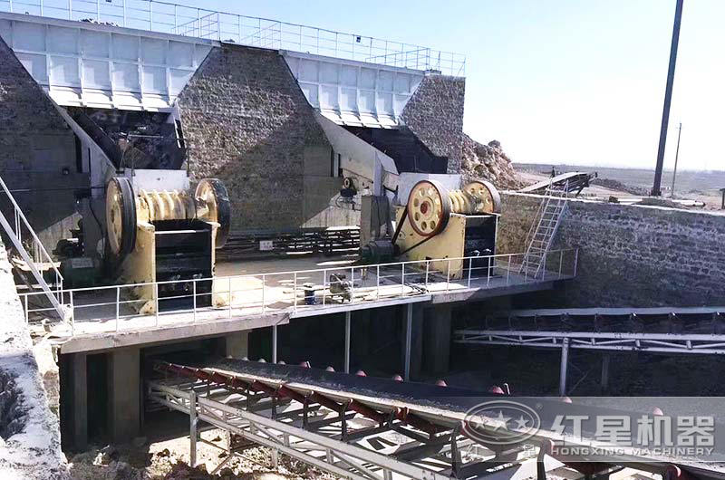 山東一時產(chǎn)500噸機(jī)制砂生產(chǎn)線投產(chǎn)使用