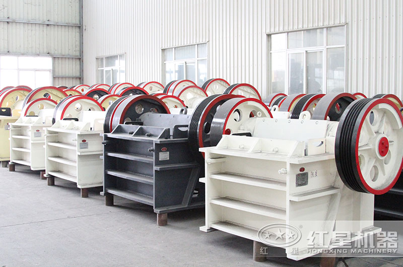 顎式破碎機(jī)型號(hào)齊全，等你選擇