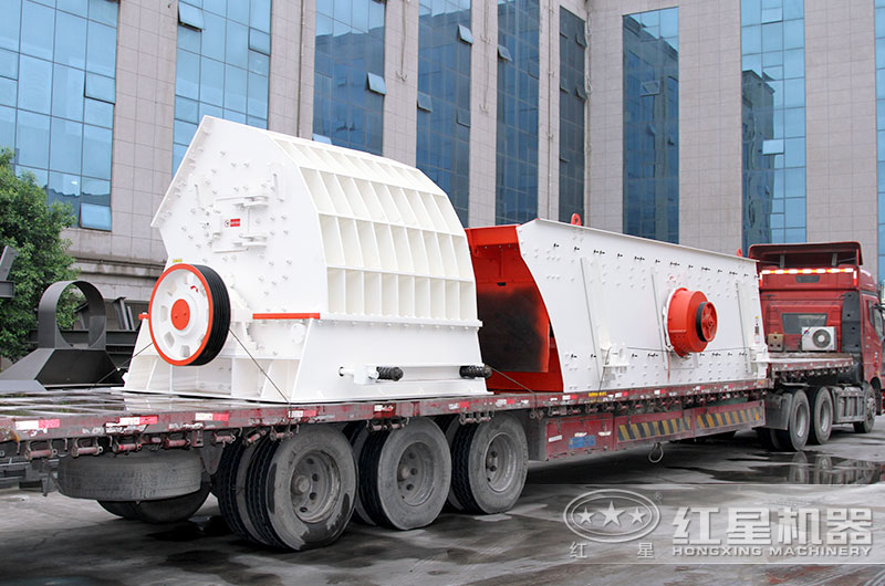 大石頭破碎機(jī)發(fā)貨現(xiàn)場圖 大石頭破碎機(jī)發(fā)貨現(xiàn)場圖