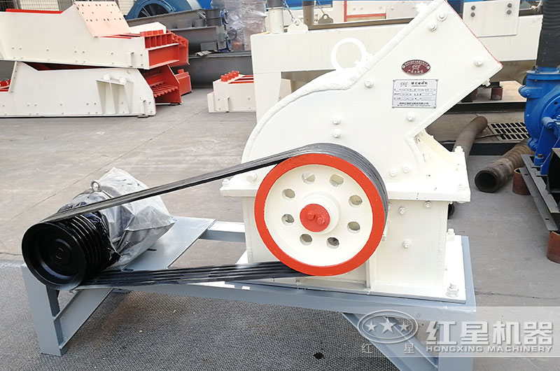 pc錘式粉碎機(jī)廠區(qū)實(shí)拍圖片