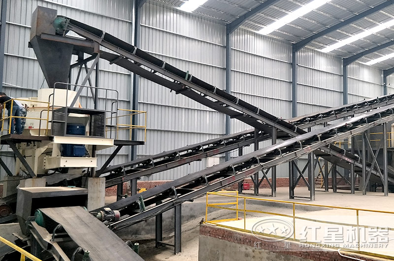 尾礦機(jī)制砂生產(chǎn)現(xiàn)場(chǎng)，封閉廠房，綠色環(huán)保