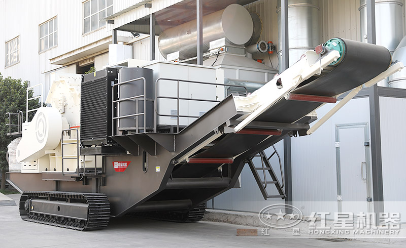 移動細(xì)碎機(jī)設(shè)備實(shí)拍